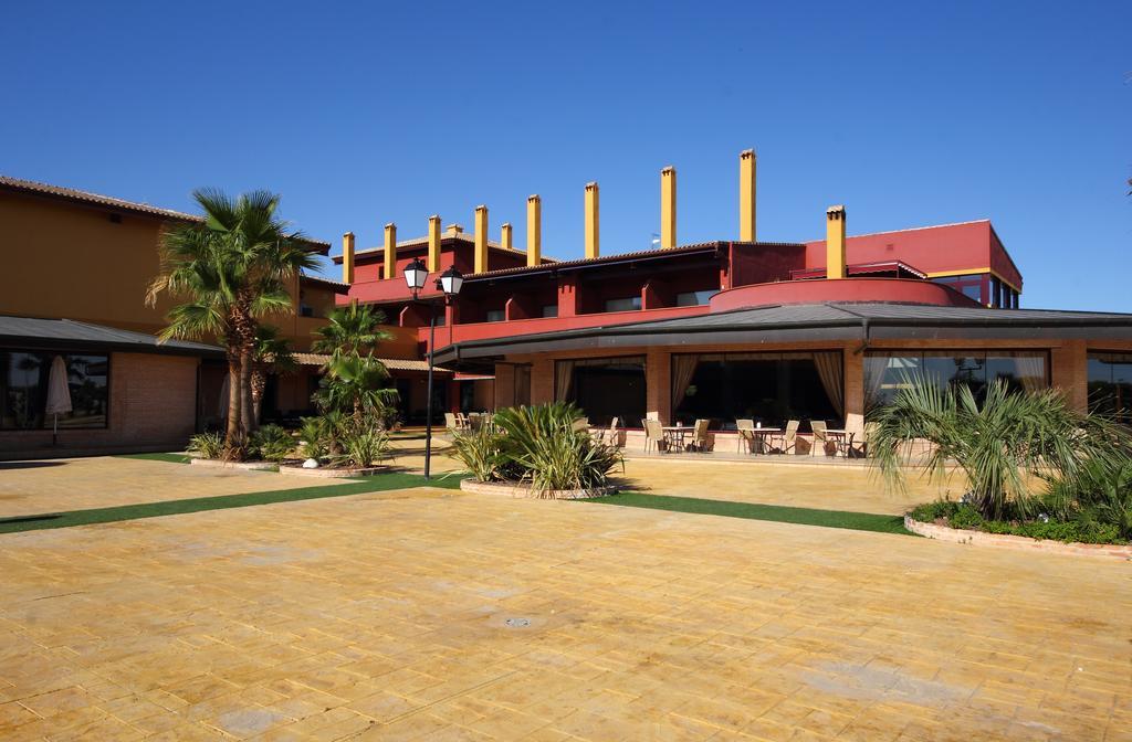 Hotel Chateau Vinasoro Alcazar de San Juan Luaran gambar