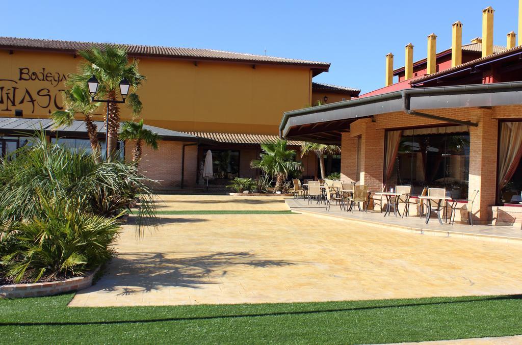 Hotel Chateau Vinasoro Alcazar de San Juan Luaran gambar